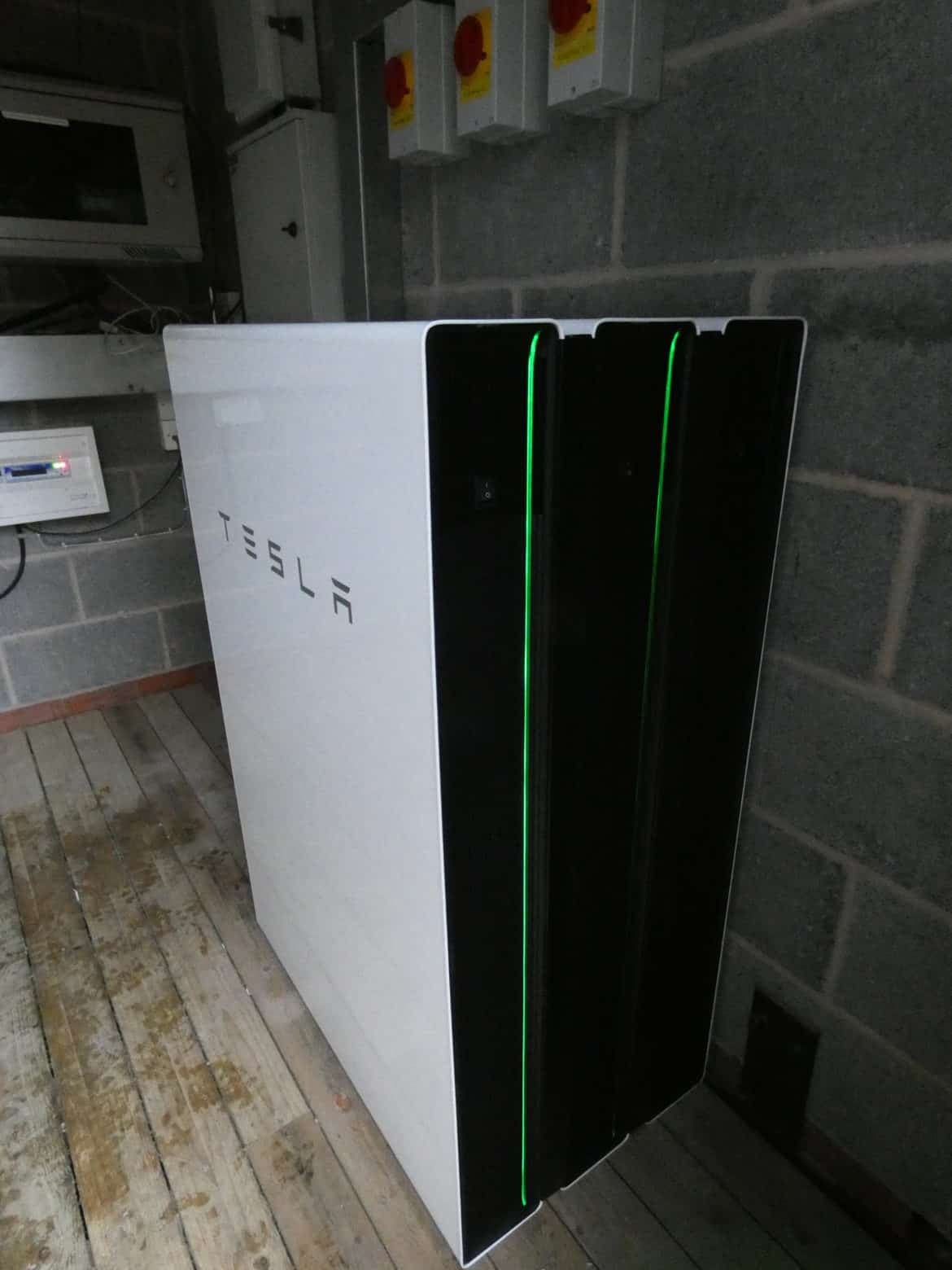 Battery storage - Two years on from ThamesWey's Tesla Trial - ThamesWey